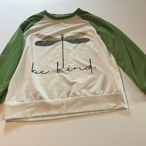 Source Unknown Green and White 'Be Kind' Sweatshirt